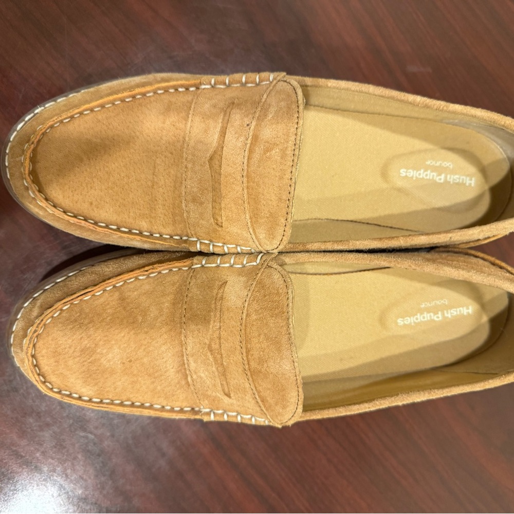 Hush Puppies tan suede Wren loafer